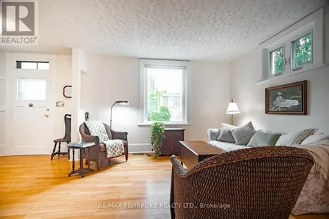 348 Esther Street Pembroke ON K8A 3C8