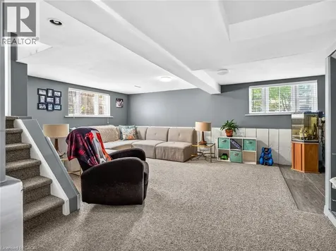 21 Hilda Street St. Catharines ON L2S 1Z7