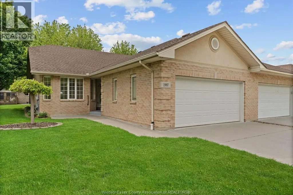 1997 Blue Heron Drive Windsor ON N8P 1P6