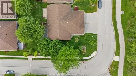 1997 Blue Heron Drive Windsor ON N8P 1P6