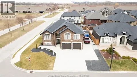 1649 Barkley Avenue Windsor ON N8P 0E8