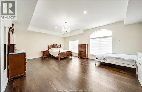 1649 Barkley Avenue Windsor ON N8P 0E8