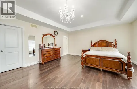 1649 Barkley Avenue Windsor ON N8P 0E8