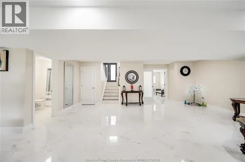 1649 Barkley Avenue Windsor ON N8P 0E8