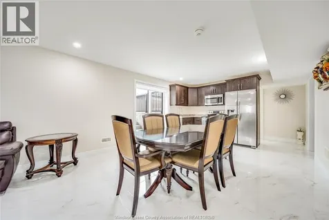 1649 Barkley Avenue Windsor ON N8P 0E8