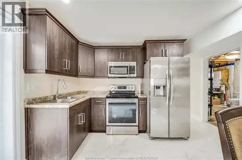 1649 Barkley Avenue Windsor ON N8P 0E8