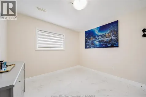 1649 Barkley Avenue Windsor ON N8P 0E8