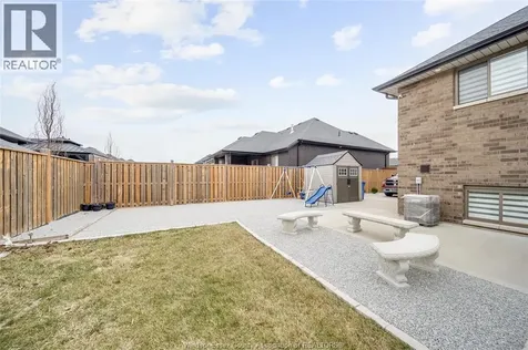 1649 Barkley Avenue Windsor ON N8P 0E8