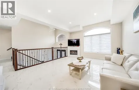 1649 Barkley Avenue Windsor ON N8P 0E8
