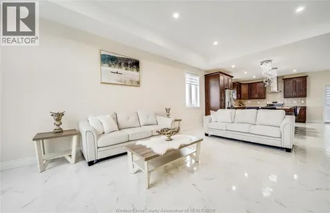 1649 Barkley Avenue Windsor ON N8P 0E8