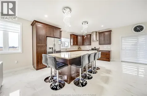 1649 Barkley Avenue Windsor ON N8P 0E8