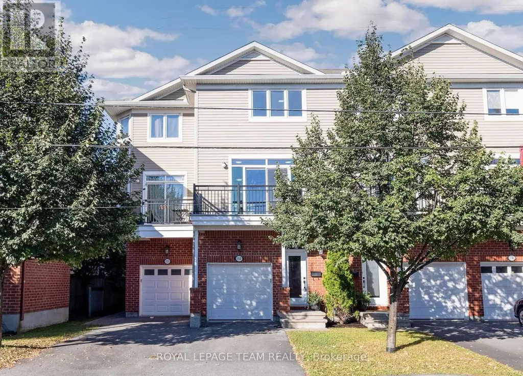 1512 Clementine Boulevard Ottawa ON K1H 8E9