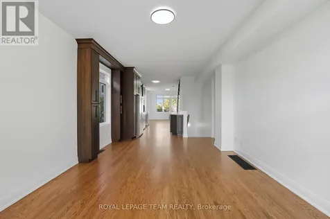 1512 Clementine Boulevard Ottawa ON K1H 8E9