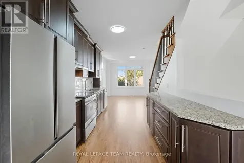 1512 Clementine Boulevard Ottawa ON K1H 8E9