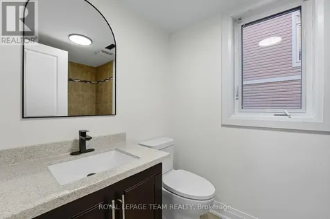 1512 Clementine Boulevard Ottawa ON K1H 8E9