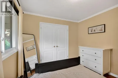 9 Mac Storey Street Ottawa ON K0A 2Z0