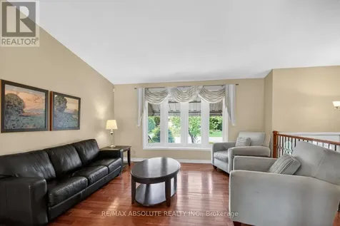 9 Mac Storey Street Ottawa ON K0A 2Z0