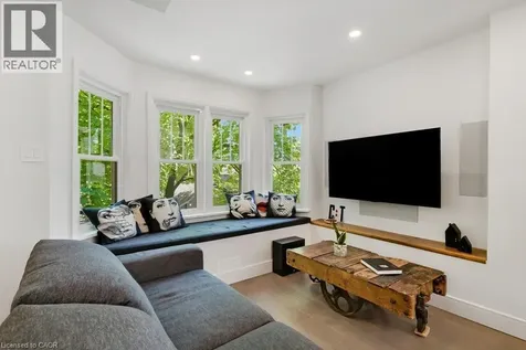 20 Ramore Street Cambridge ON N1S 2P8