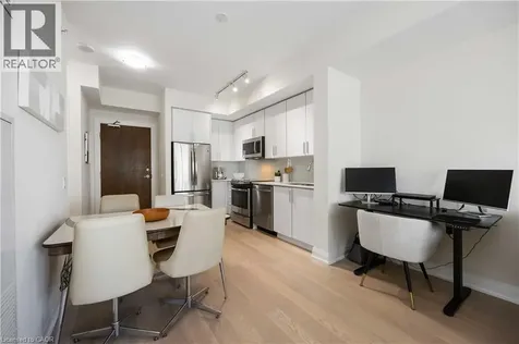 2212 Lake Shore Boulevard West Etobicoke ON M8V 0C2