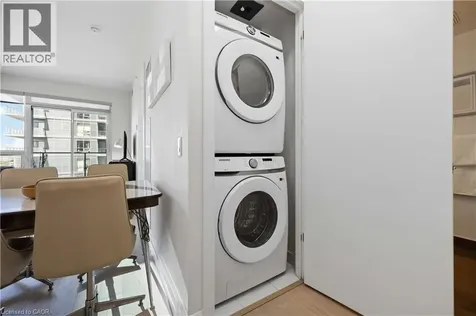 2212 Lake Shore Boulevard West Etobicoke ON M8V 0C2