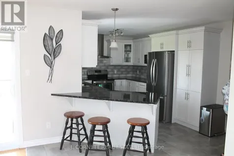 2140 Burke Avenue East Cornwall ON K6H 5B4