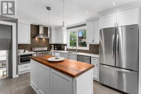 425 Chelsea Crescent Thunder Bay ON P7B 5P8