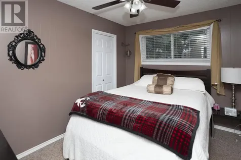 425 Chelsea Crescent Thunder Bay ON P7B 5P8
