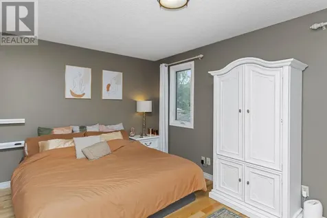 425 Chelsea Crescent Thunder Bay ON P7B 5P8