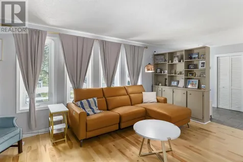 425 Chelsea Crescent Thunder Bay ON P7B 5P8