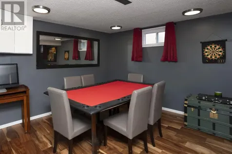 425 Chelsea Crescent Thunder Bay ON P7B 5P8