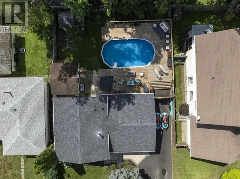 425 Chelsea Crescent Thunder Bay ON P7B 5P8