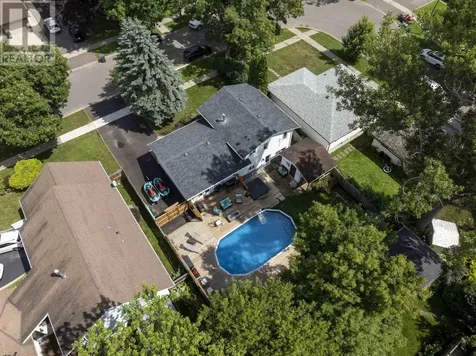 425 Chelsea Crescent Thunder Bay ON P7B 5P8
