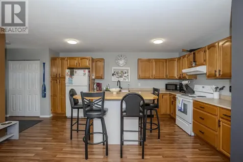 1946 Home Avenue Thunder Bay ON P7E 3C4