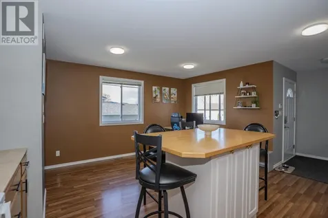 1946 Home Avenue Thunder Bay ON P7E 3C4
