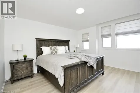 32 Kroeger Crescent Cambridge ON N3C 4J7