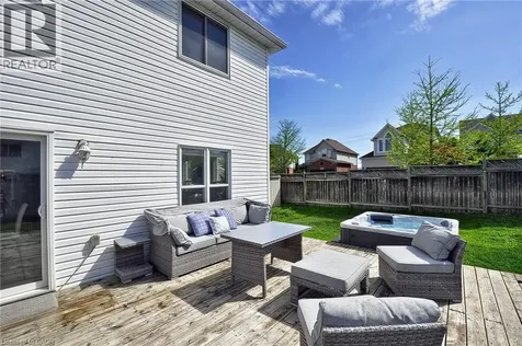 32 Kroeger Crescent Cambridge ON N3C 4J7