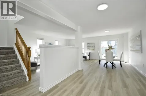 32 Kroeger Crescent Cambridge ON N3C 4J7