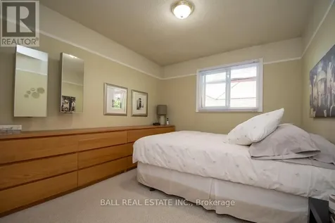 13 Coyle Crescent Selwyn ON K0L 2H0