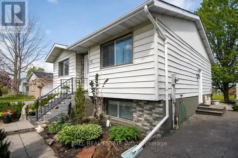 13 Coyle Crescent Selwyn ON K0L 2H0