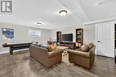 205 Yellow Birch Crescent Blue Mountains ON L9Y 0Z3