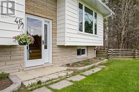 46 Maple Golf Crescent Northern Bruce Peninsula ON N0H 2R0