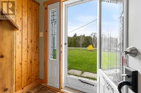 46 Maple Golf Crescent Northern Bruce Peninsula ON N0H 2R0