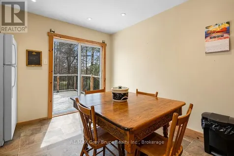 46 Maple Golf Crescent Northern Bruce Peninsula ON N0H 2R0