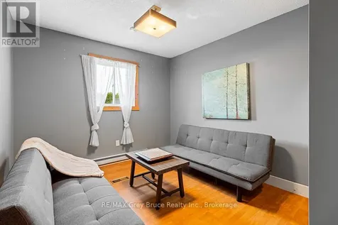 46 Maple Golf Crescent Northern Bruce Peninsula ON N0H 2R0