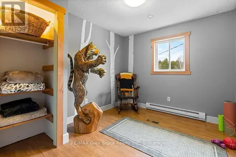 46 Maple Golf Crescent Northern Bruce Peninsula ON N0H 2R0