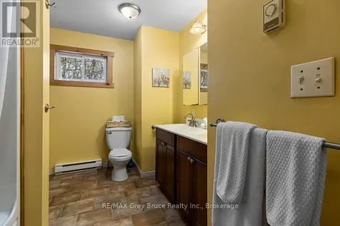 46 Maple Golf Crescent Northern Bruce Peninsula ON N0H 2R0