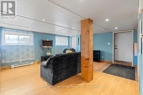 46 Maple Golf Crescent Northern Bruce Peninsula ON N0H 2R0