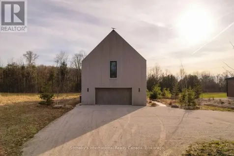 120 Mimi Crescent Meaford ON N0H 1B0