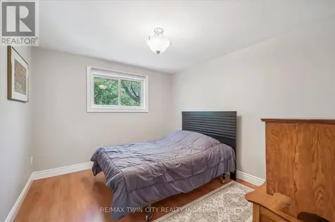 70 Peachtree Crescent Cambridge ON N1S 4W3