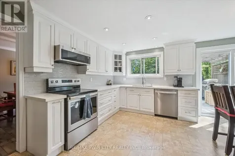 70 Peachtree Crescent Cambridge ON N1S 4W3